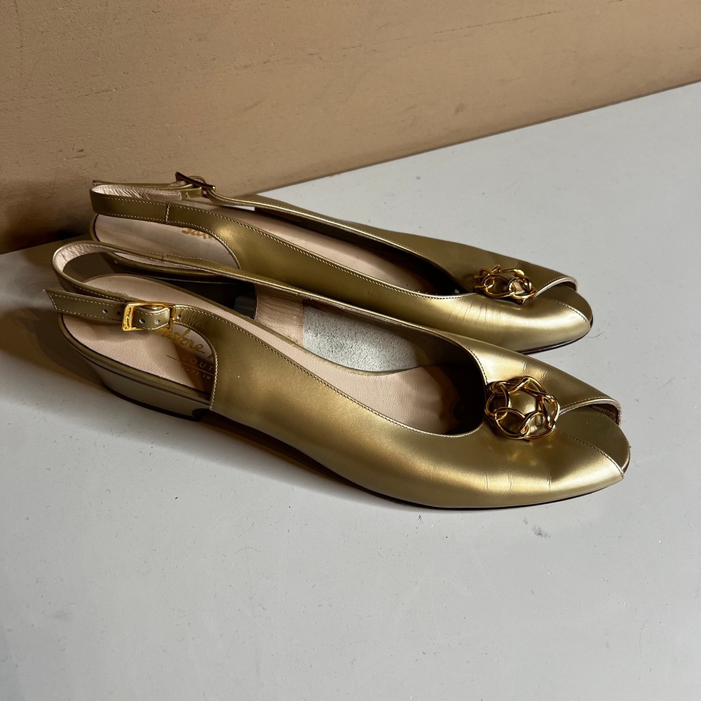 Salvatore Ferragamo Gold Leather Slingback Peep Toe Wedge Sandals Size 8 AA